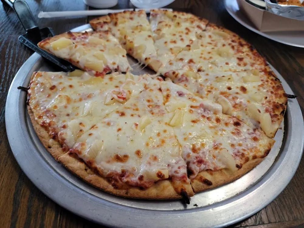Cheesiest Pizza with Pineapple